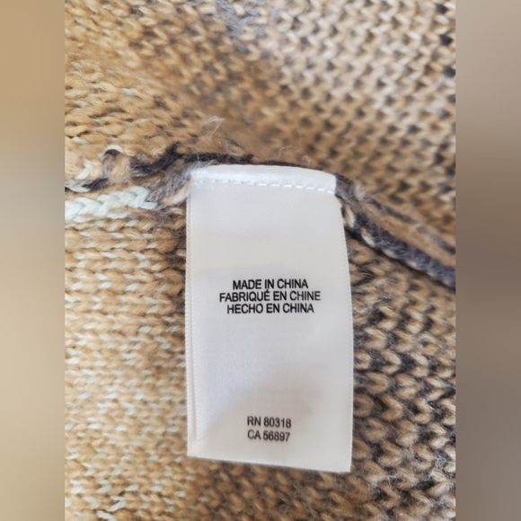 Lucky Brand Size s/p Women's Tan Patterned Sweater Doesn't Come With Belt - Picture 9 of 11